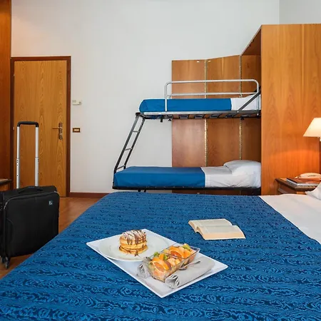 Giulia Lido di Camaiore